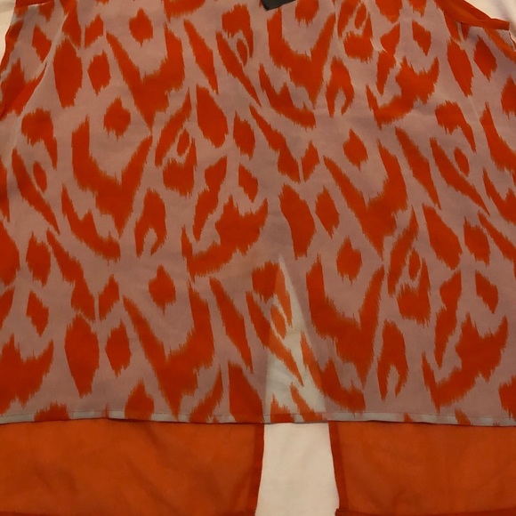 Woman - Picture 7 of 8